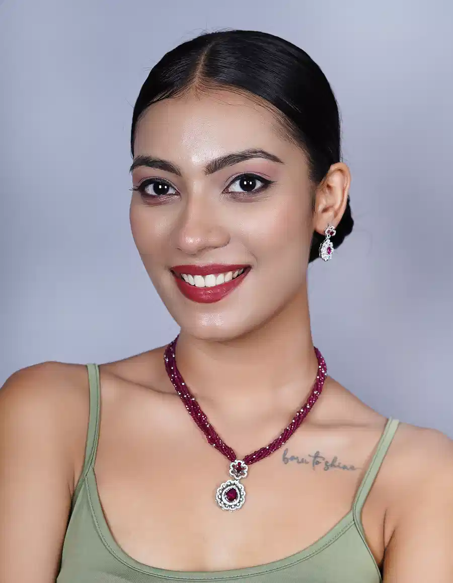 Neelima Sapphire Dori Necklace